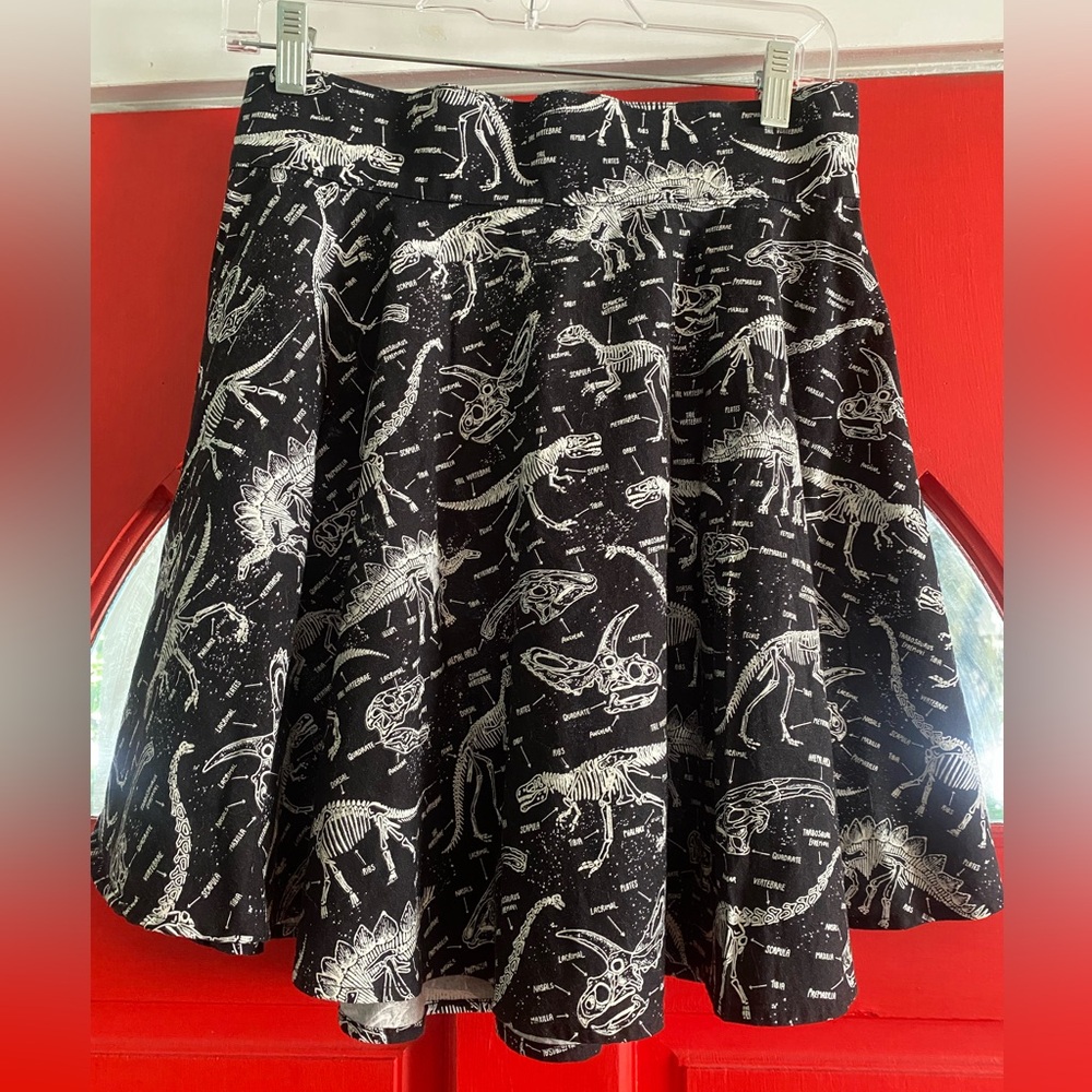 Folter Retrolicious Dinosaur Skeleton Skater Skirt